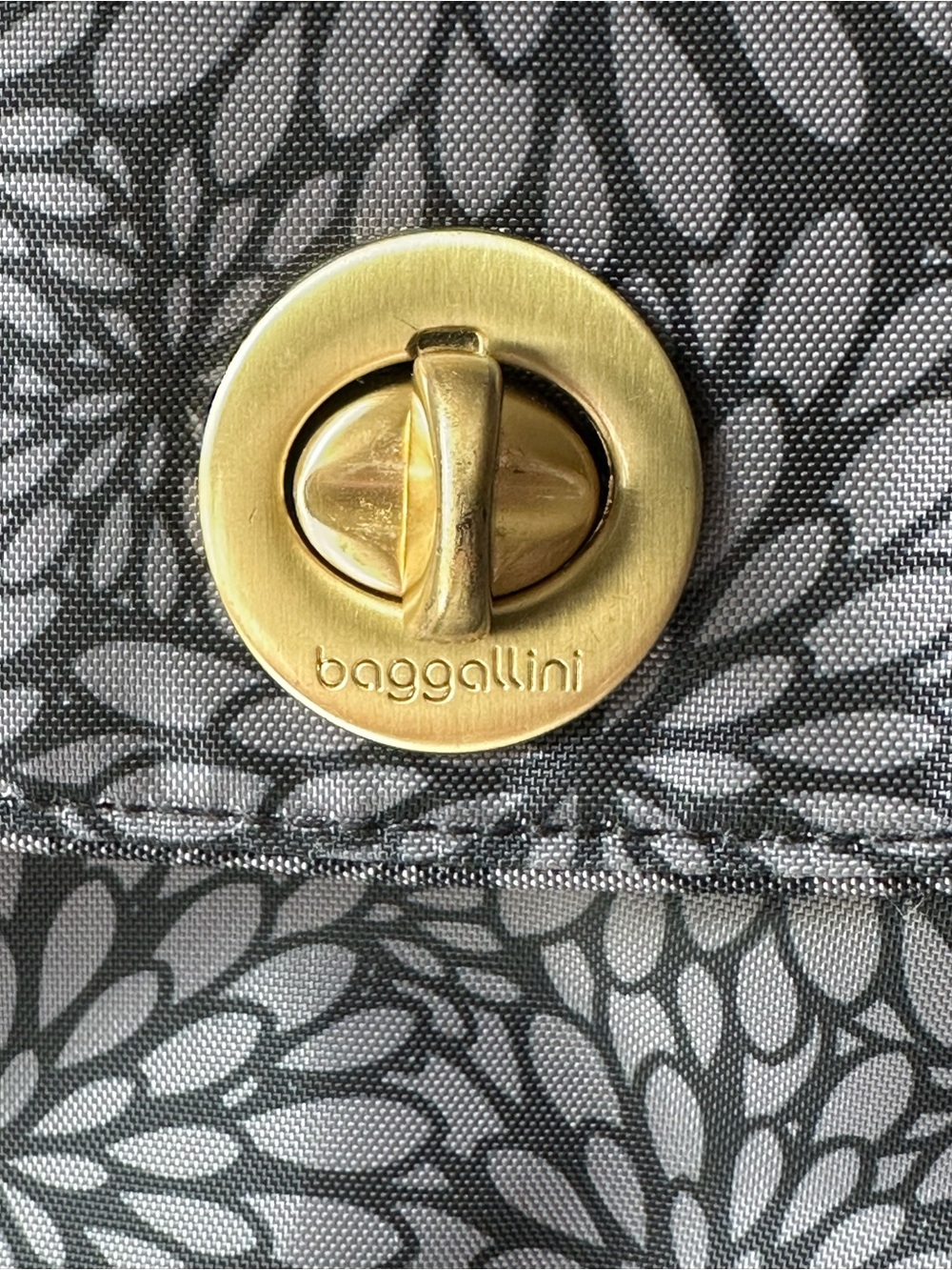 Baggalini Midnite Blossom Travel Tote - Picture 3 of 12